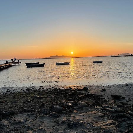 Sebastiano. Appartamento A 1,2 Km Dallo Stagnone Marsala Bagian luar foto